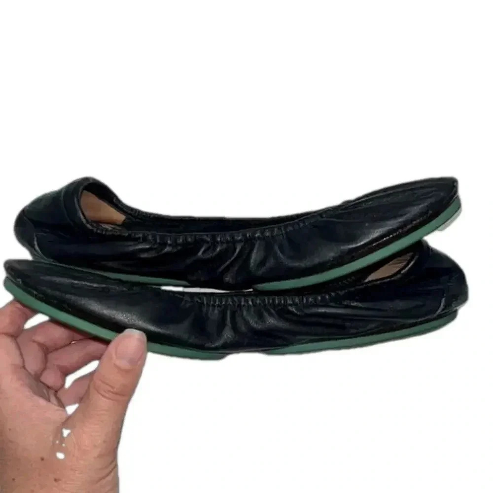 Imperfect Tieks ballet flats classic Italian leather black ballet‎ flats size 9 - Picture 13 of 13